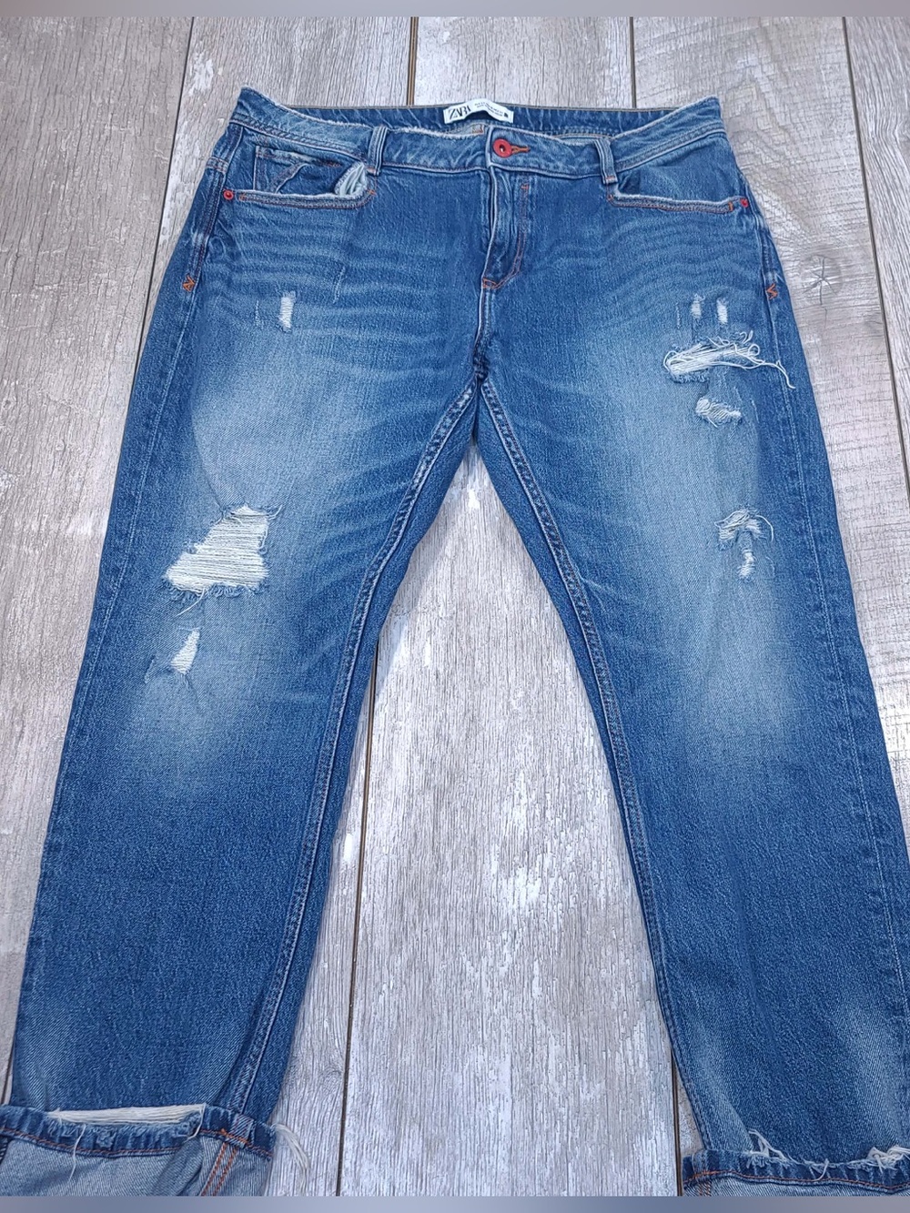 Zara women’s  Distressed Blue Denim Jeans size 10